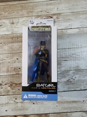 Ame-Comi Batgirl Series 1 - Mini Figure - New In Box